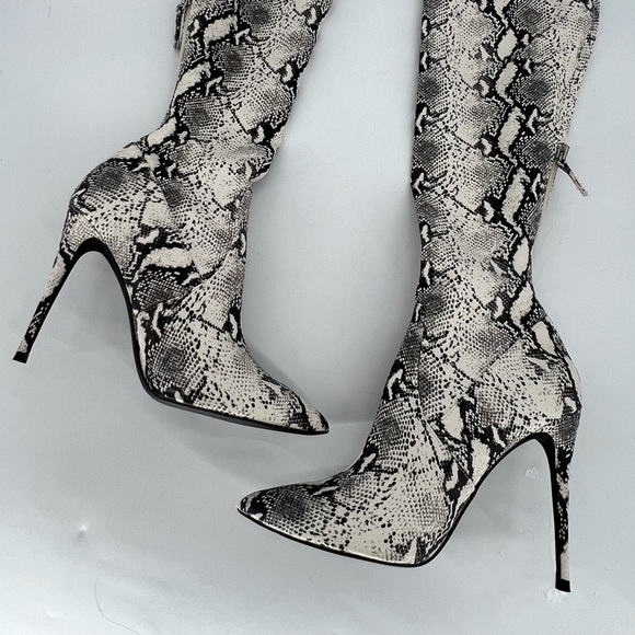 Steve Madden Thigh High Snakeskin Print Faux Leather Stiletto Domain Boots - Picture 1 of 9